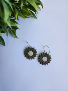 Giant Bloom